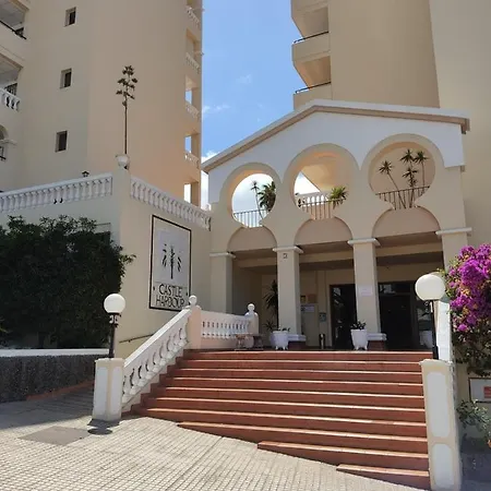 Апартаменты Castle Harbour 425